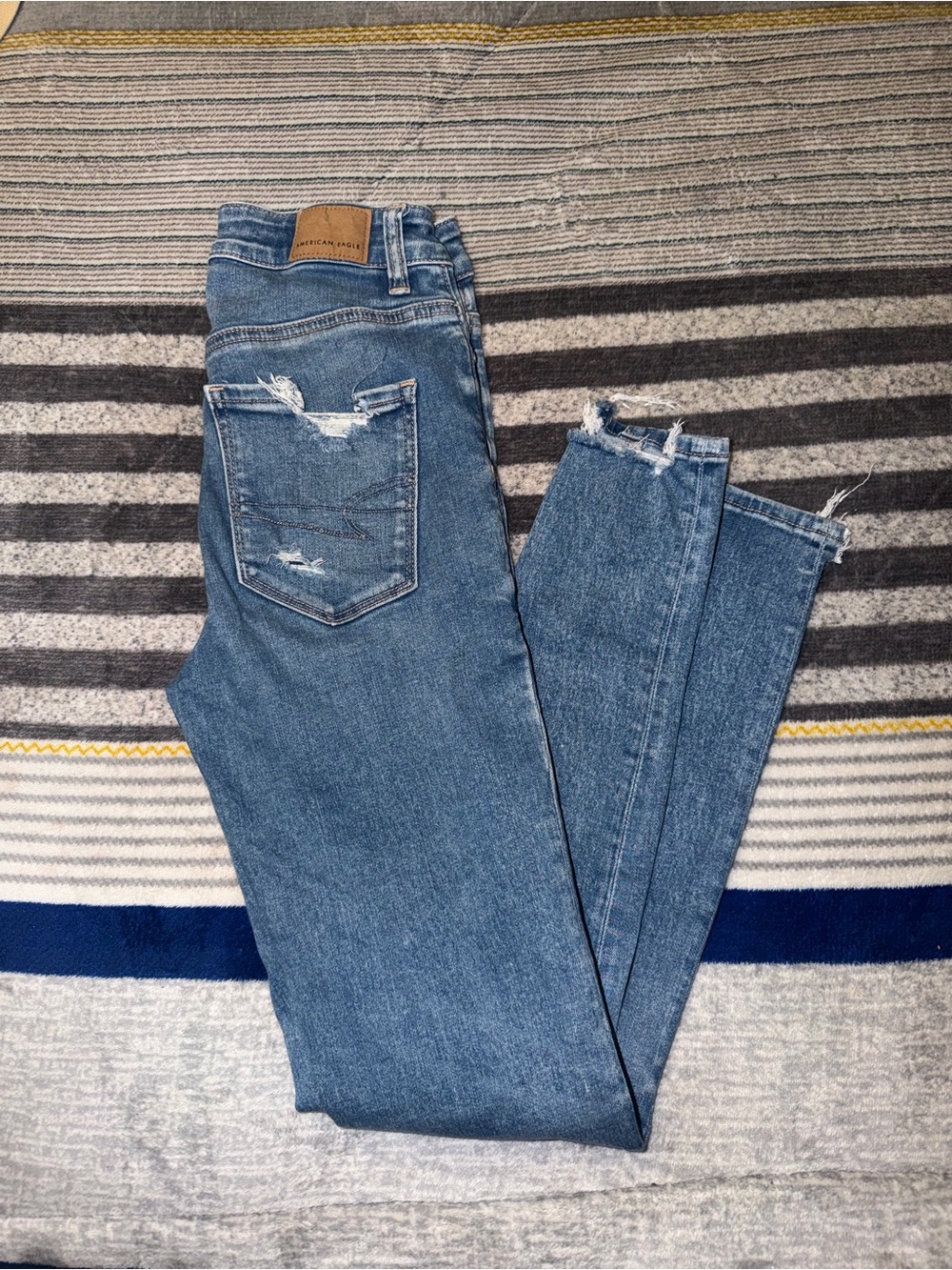 American Eagle Outfitters Light Blue Distressed Straight-Leg Jeans